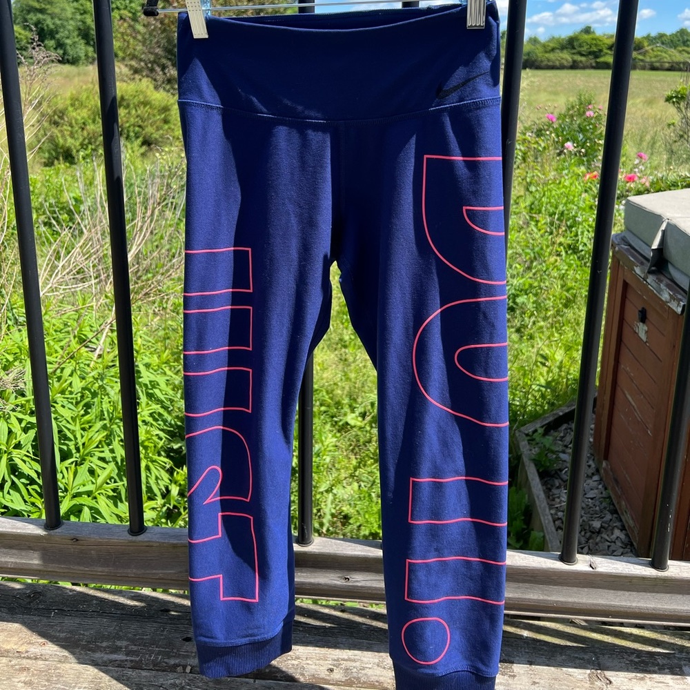 🚨SOLD🚨Nike, Dri-Fit Blue yoga / leggings / jogging pants